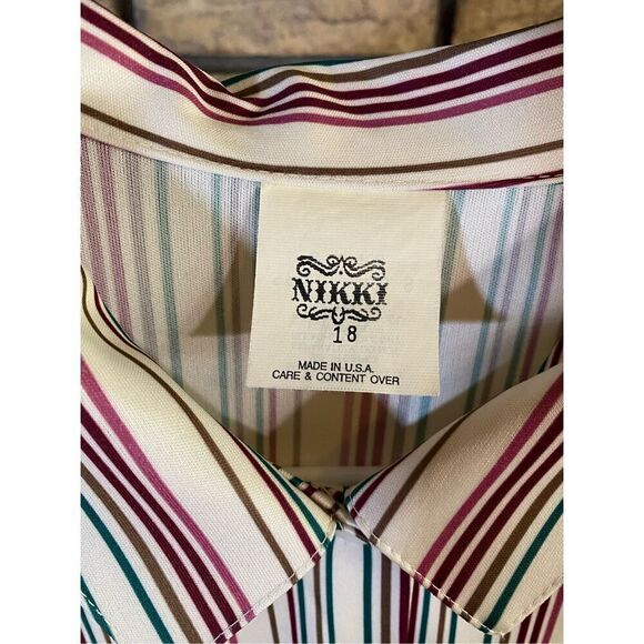 Nikki Women’s Striped‎ Button Up Top - Picture 3 of 6